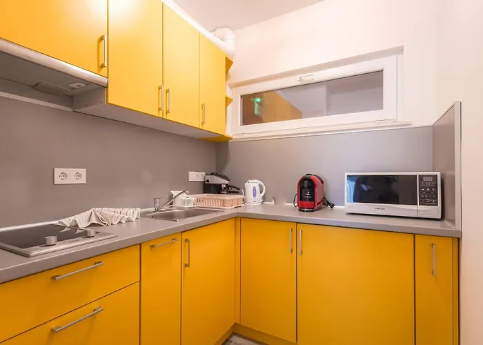 Lido By Bltn Apartman *